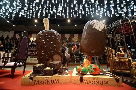 They also posted up a picture of not. Magnum Cafe Siam Centre Bangkok 4 | Magnum, Store design ...