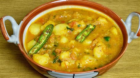 Aloo Tamatar Ki Sabji Or Potatoes With Spicy Tomato Gravy Is A Classic