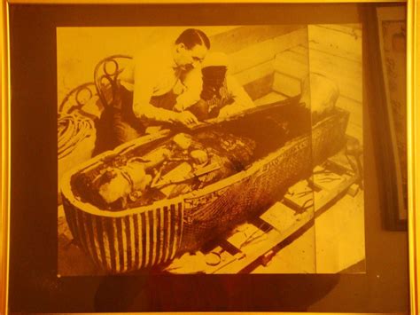 Howard Carter Is Discovering Tutankhamun Tomb In Here Is A Closer Examination Of The Mummy