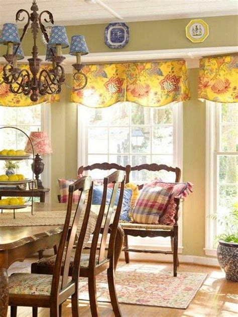 32 of the best paint colors for small rooms. Dining Room , French Country Dining Room Decorating Ideas : French Country Dining Room Ideas ...