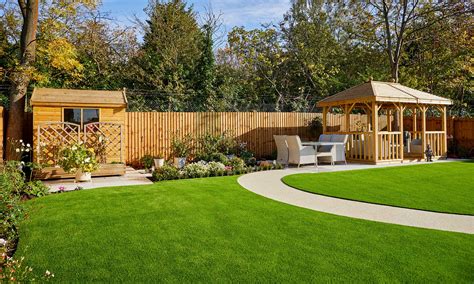 10 Artificial Grass Design Ideas That Will Enhance Your Garden Lazylawn