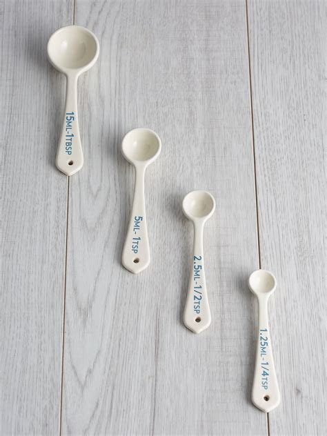 Mason Cash Ceramic Measuring Spoons Set Of 4 Whitecornflour Blue At