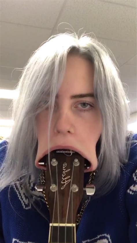 Billie Eilish Shoves Ukulele Head In Her Mouth Page 2 Entertainment