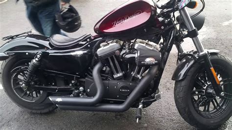 The inner 24 leds are amber and function as the turn signal. Harley-Davidsons Sportster 48 2017 With Attitude Fuel Tank ...