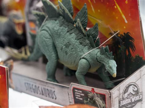 Hands On With The First Mattel Jurassic World Fallen Kingdom Toys Jurassic Outpost
