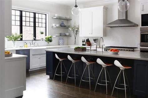 This gorgeous contemporary kitchen utilizes dark granite. Well appointed modern kitchen is fitted with Onda ...