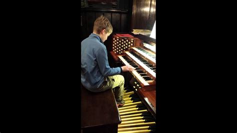 Playing The Pipe Organ Youtube