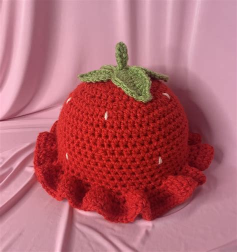 strawberry crochet bucket hat from @yarnstrulyshop on insta 🍓 in 2021