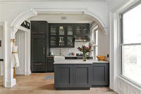 12 Best Charcoal Kitchen Cabinets To Create A Sophisticated Look La