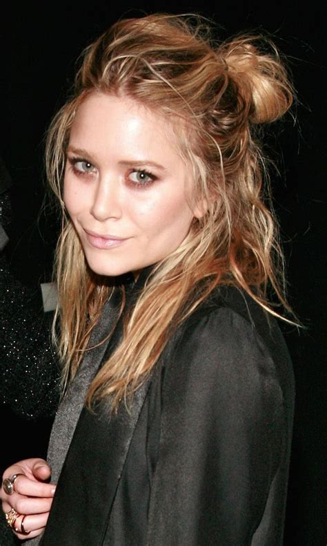 Olsens Anonymous Mary Kate Olsen Looking Effortlessly Cool With A