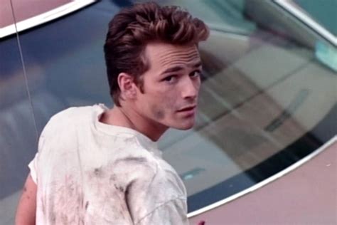 A Tribute To Luke Perry From Dreamy Bad Boy To Tvs Best Dad