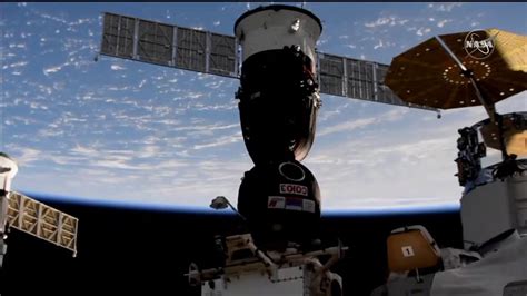 Live The Expedition 64 Crew Arrives At The International Space Station Youtube