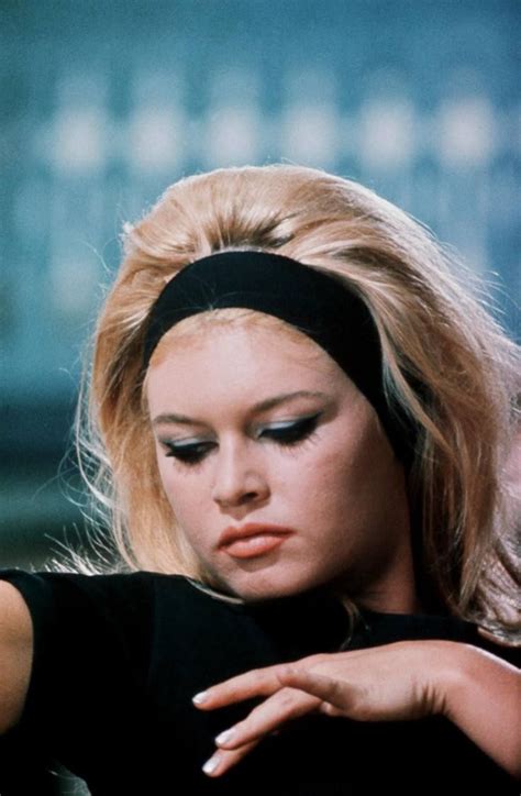Brigitte Bardot In Le M Pris Directed By Jean Luc Godard