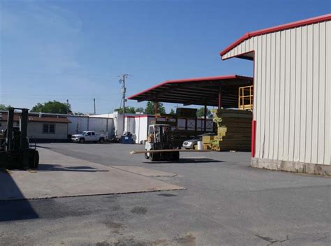 We had less than 3 lumber liquidators has put considerable effort into making ordering through their web site pretty. Lumber - Kaufman