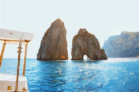 All of our goods are baked fresh daily. 30 horas em Capri: a Gruta Azul e mais - Carpe Mundi