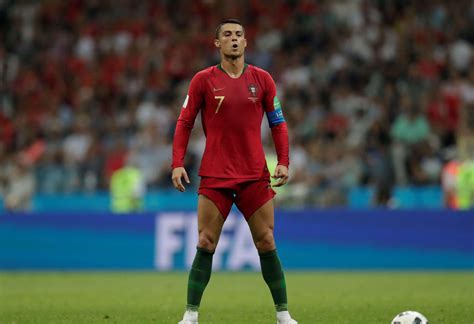 Cristiano Ronaldo Hd Wallpapers Top Free Cristiano Ronaldo Hd Backgrounds Wallpaperaccess