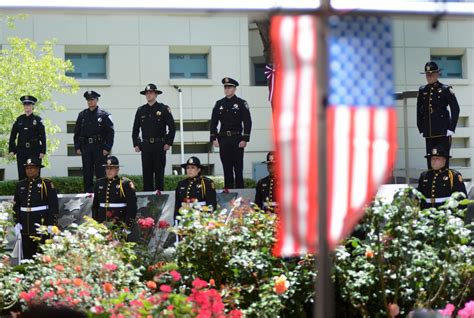 Happy Peace Officers Memorial Day A Day To Commemorate The American