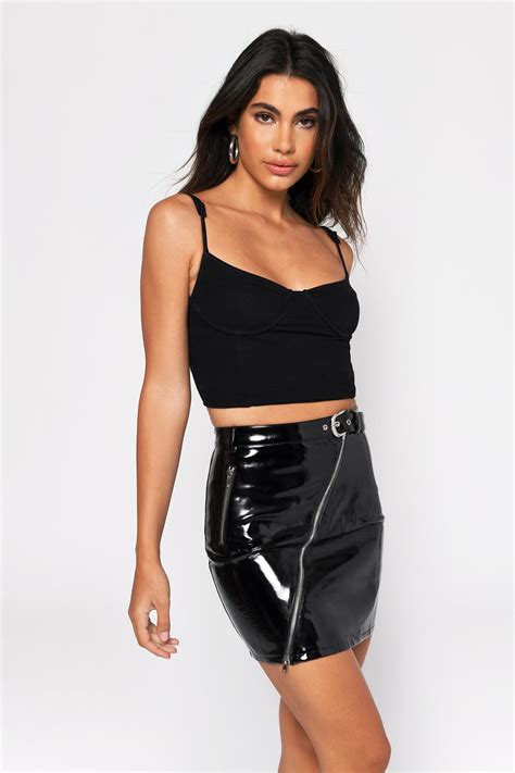 Tobi Mini Skirts Womens Cherie Black Faux Patent Leather Mini Skirt Black Theipodteacher