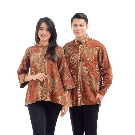 Ada baju kondangan muslim syar'i couple pernikahan brokat batik terbaru. Ide 55+ Baju Couple Batik Kekinian