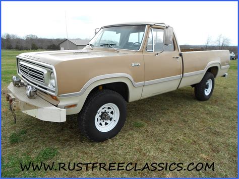 1972 Dodge W200 Power Wagon