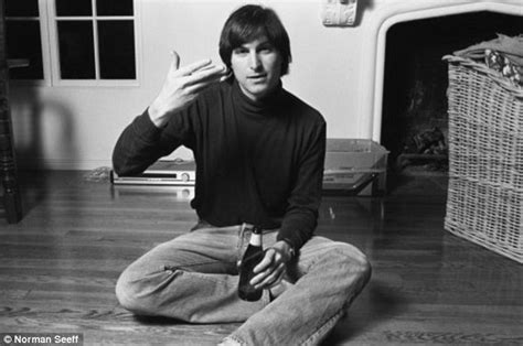 Never Before Seen Photos Of A Young Steve Jobs From A Revealing Shoot