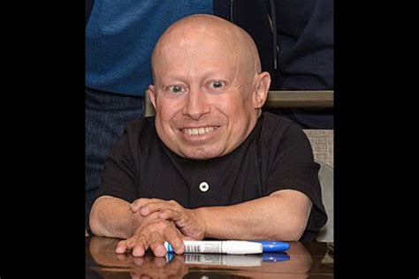 Death Of Verne Troyer Mini Me Of Austin Powers Ruled A Suicide By Alcohol Intoxication