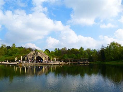 Maybe you would like to learn more about one of these? Der Britzer Garten oder Den Kopf frei kriegen im Grün-Bunten
