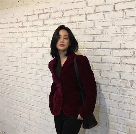 현재페이지 16/ 총페이지 21 다음페이지 이동. 오연서 숏컷 & 단발 & 긴머리 : 네모판