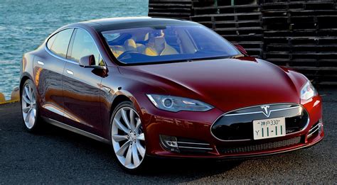 Voitures électriques Tesla Promet Jusquà 1 200 Km Dautonomie En 2020