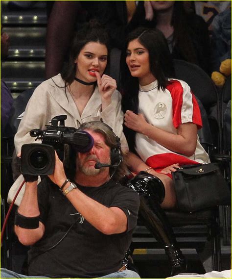 Kylie Jenner Says She Sees Rob Kardashian All The Time Photo Kendall Jenner Kylie