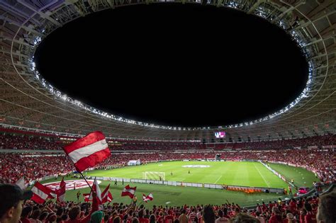 Stadium Insurance and Safety: 10 Risk Management Tips