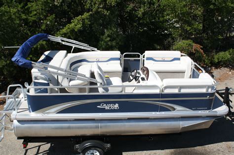 New 16 Ft High Quality Pontoon Boat 8 Ft Wide With 23 Inch Tubes 2014