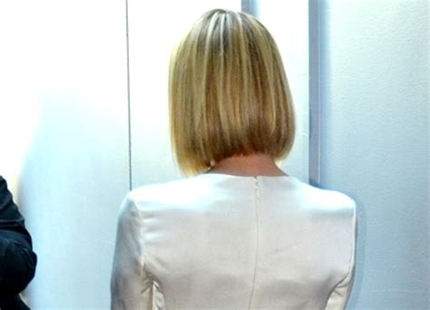 Emma Roberts | Long sleek bob with rounded layers and beveled ends