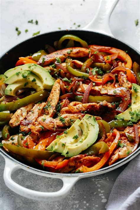 This Tasty Skillet Chicken Fajitas Are An Easy Weeknight One Pan Meal