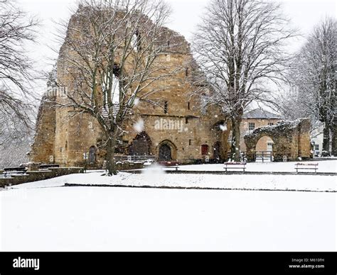 Knaresborough Castle Winter Snow Hi Res Stock Photography And Images