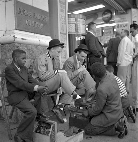 Vintage Photos Of Everyday Life In 1950s New York Discovered In Attic 50 Years Later