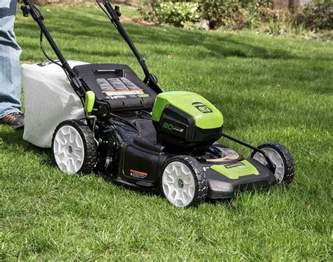 Best Electric Start Self Propelled Lawn Mowers In Reviews Faq
