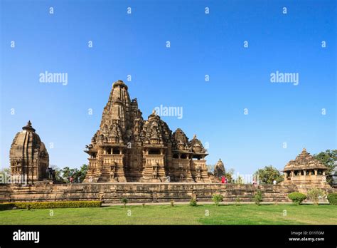 India Madhya Pradesh Vishwanath Temple And Nandi Temple At Khajuraho