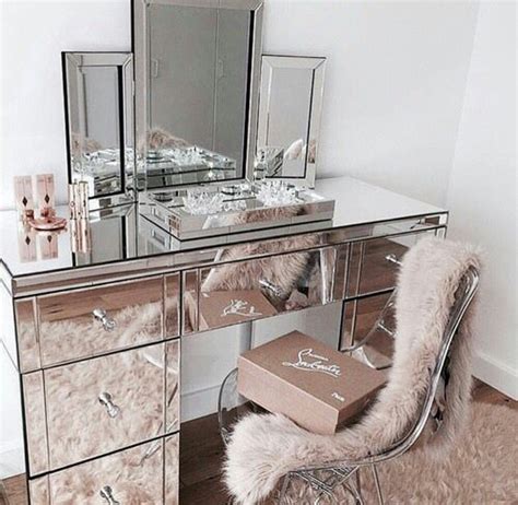 It features a stunning white table with a glass top and through the glass, you can see silver glitter too. Glam Makeup Vanity - Mugeek Vidalondon