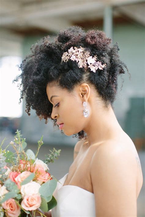 21 Natural Wedding Hairstyles For Every Length Natural Wedding