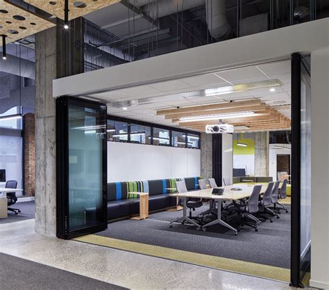Gcworkplace Challenges The Traditional Government Office Ottawa