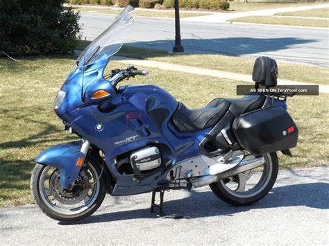Bmw originally built motorcycles using modified aircraft engines developed in the 1920s. 1996 Bmw R1100 Rt