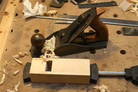 I usually recommend a 48mm block plane for a japanese tool beginner to start. Japanese tools #21: Dai-Naoshi-Kanna - Japanese scraper ...