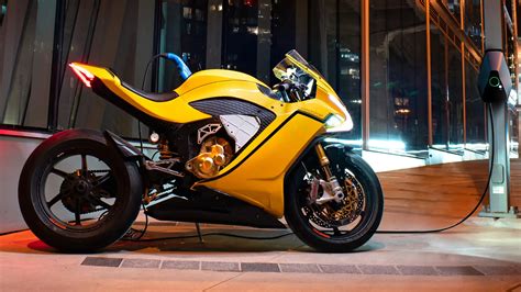 Damon Hypersport An Electric Motorcycle With A 20 Kwh Battery And V2h