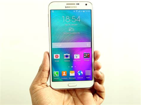 Samsung Galaxy E7 Unboxing