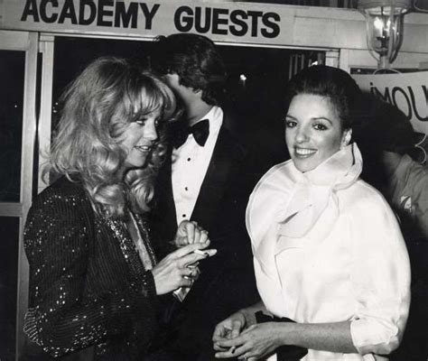 Revisit Iconic Oscars Moments From The Past Liza Minnelli Goldie Hawn Judy Garland Liza