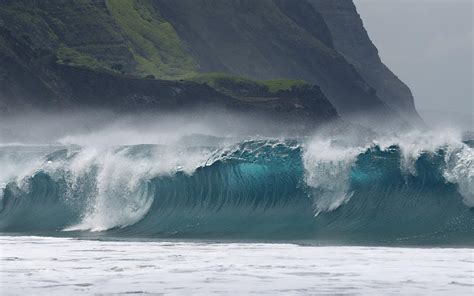Big Waves Between The Mountains Wallpaper Download 5120x3200