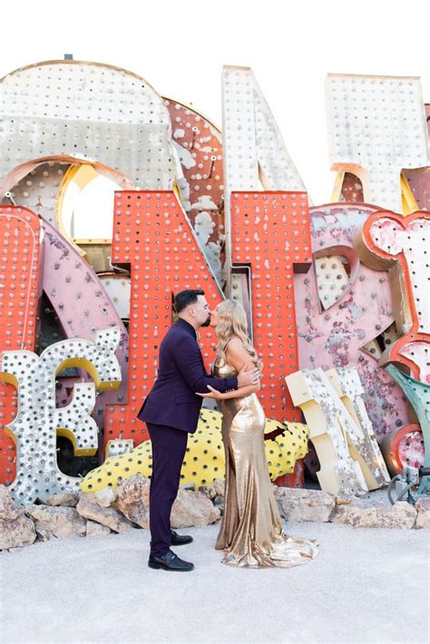 Las Vegas Neon Museum Elopement On A 3600 Budget Vegas Wedding Venue