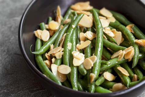 Green Beans With Toasted Almonds Recipe