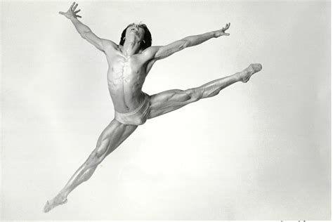 Mao’s Last Dancer The Exhibition A Portrait Of Li Cunxin To Open At Immigration Museum